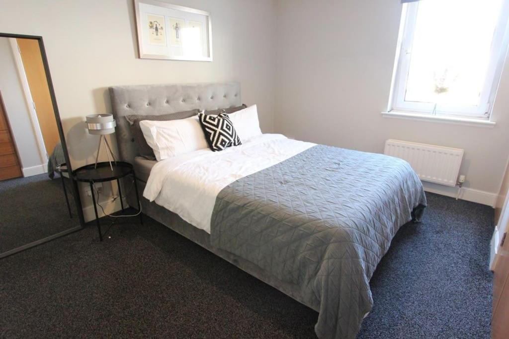 Spacious 2 Bed, 2 Bath Apartment -The Shore, Leith Edimburgo Esterno foto