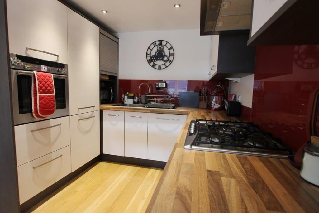 Spacious 2 Bed, 2 Bath Apartment -The Shore, Leith Edimburgo Esterno foto